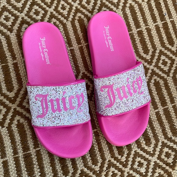 3/$40 Girls Juicy Couture Sandals - Picture 1 of 3